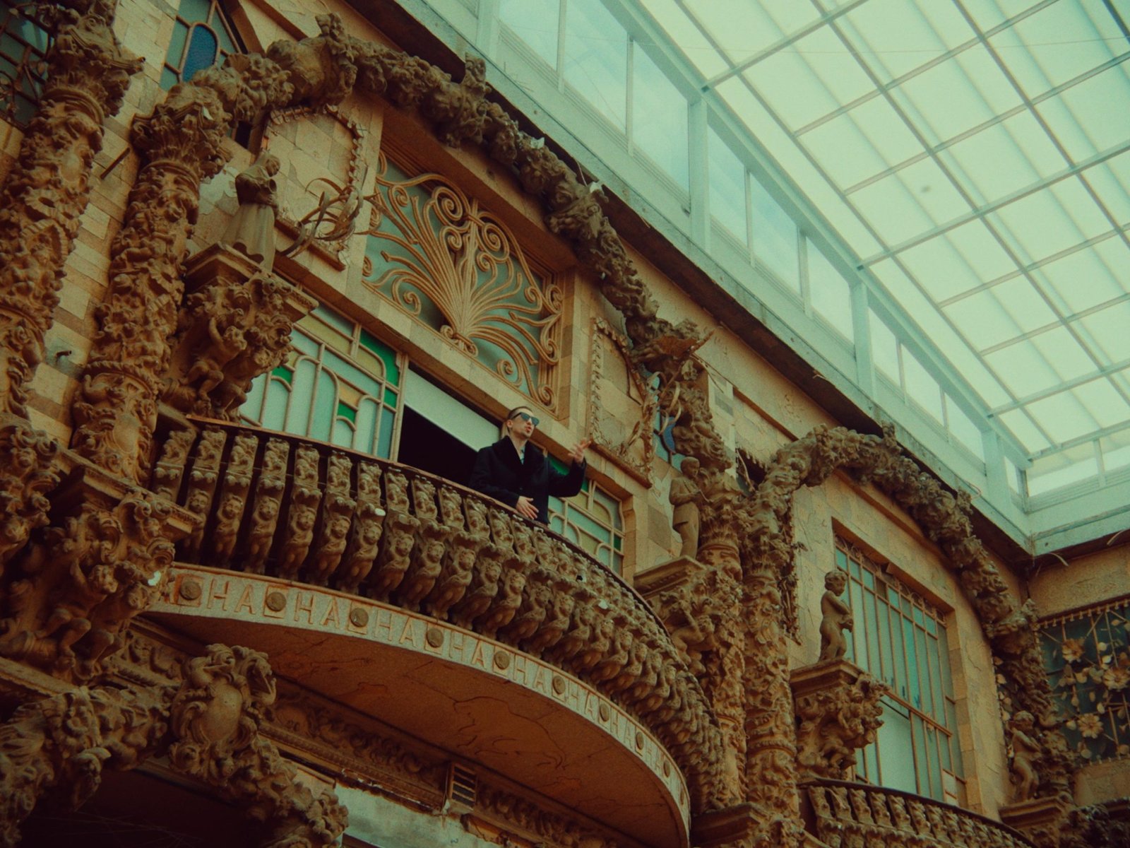 1 2 scaled Eduardo Robalo