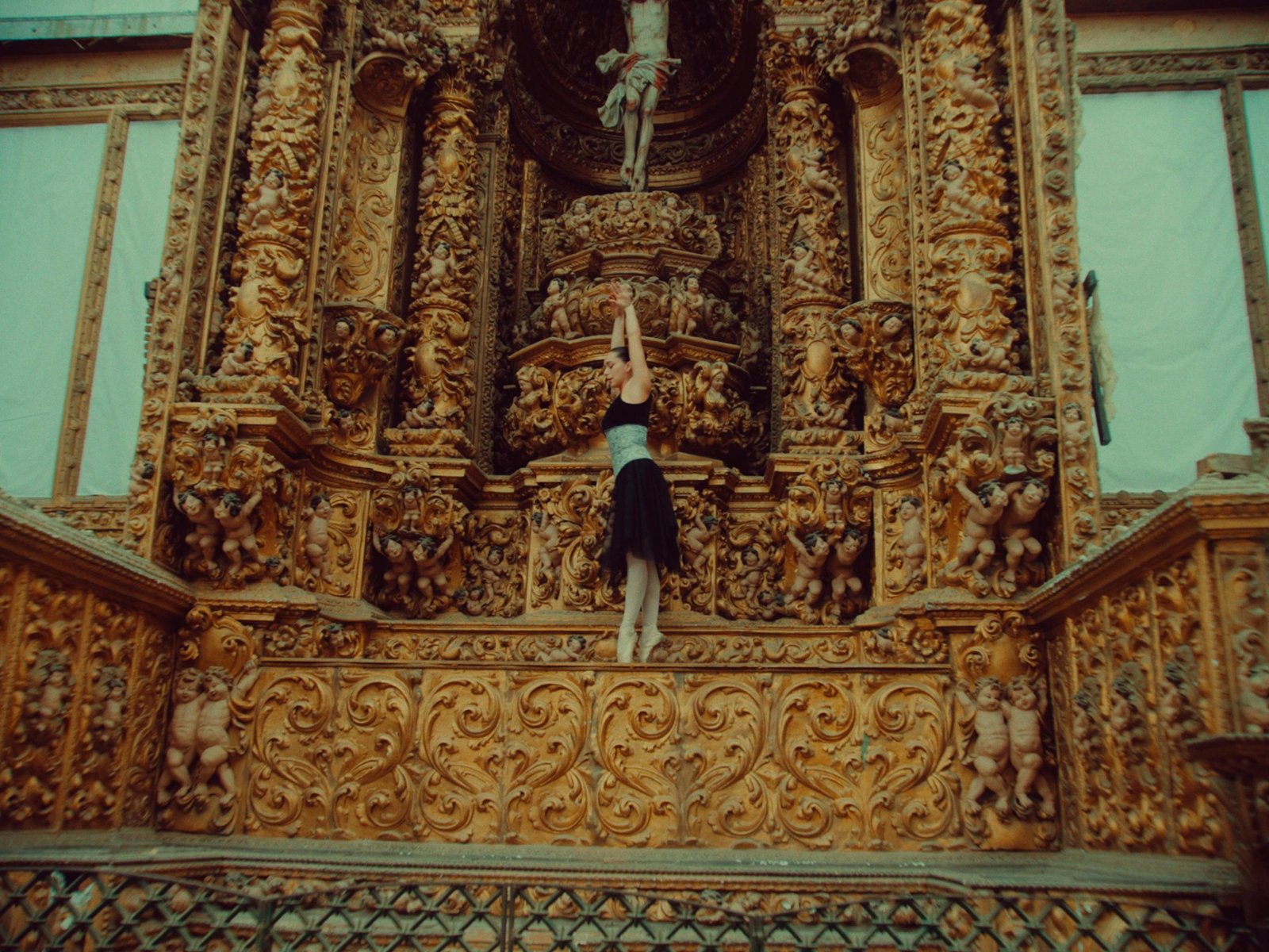 5 1 scaled Eduardo Robalo