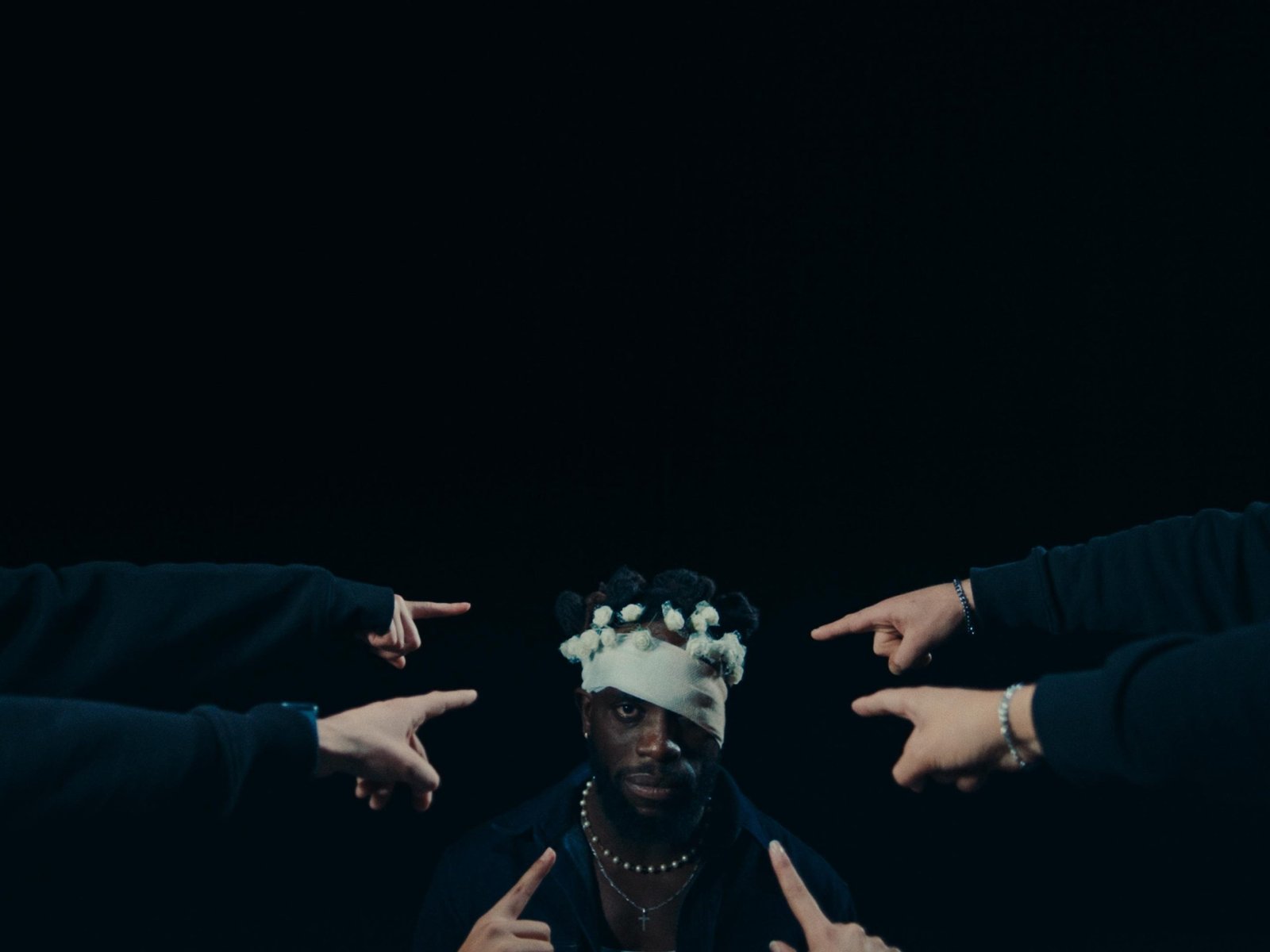 9 2 scaled Eduardo Robalo